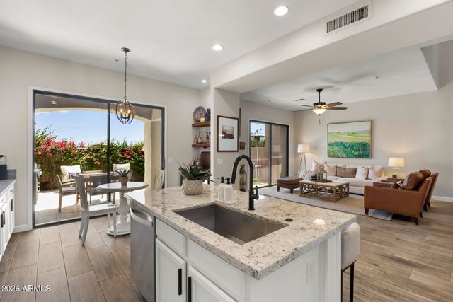 19550 N GRAYHAWK Drive 1086, Scottsdale, AZ 85255
