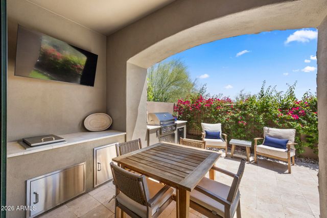 19550 N GRAYHAWK Drive 1086, Scottsdale, AZ 85255