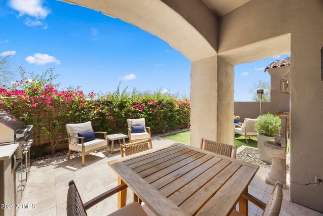 19550 N GRAYHAWK Drive 1086, Scottsdale, AZ 85255