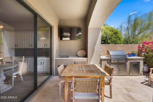 19550 N GRAYHAWK Drive 1086, Scottsdale, AZ 85255