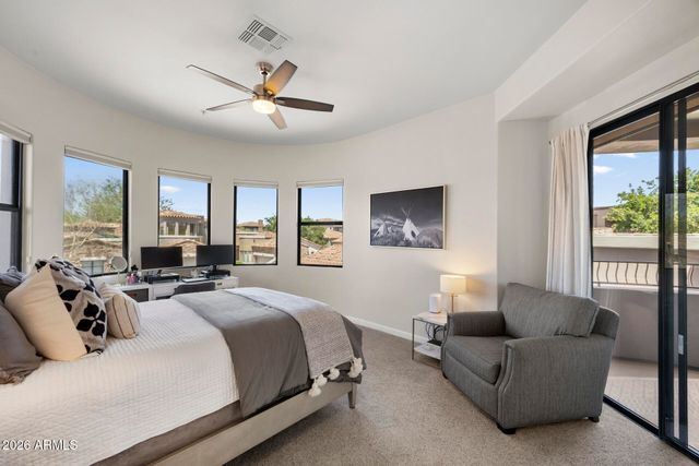 19550 N GRAYHAWK Drive 1086, Scottsdale, AZ 85255