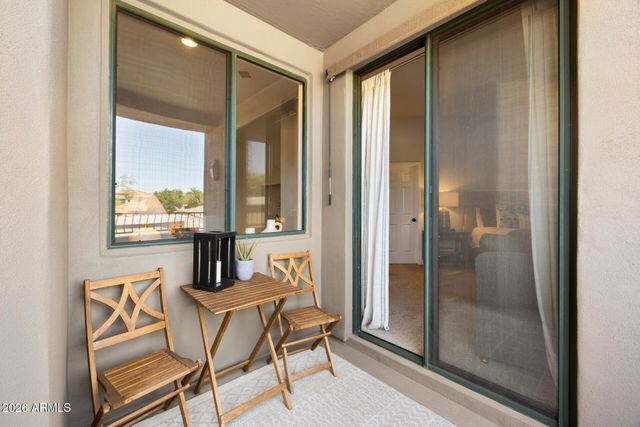 19550 N GRAYHAWK Drive 1086, Scottsdale, AZ 85255