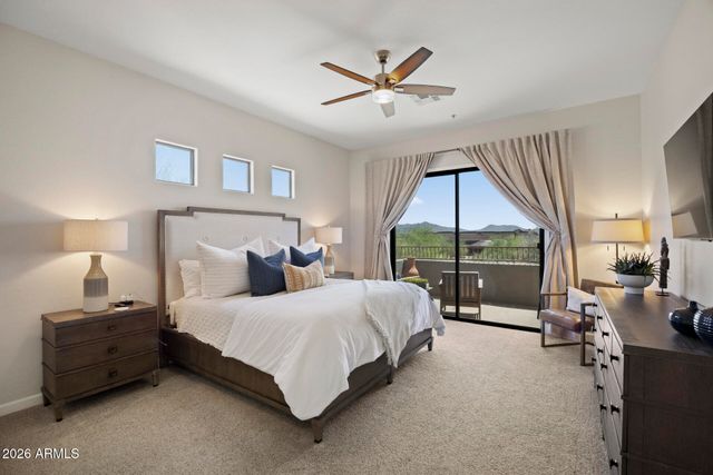 19550 N GRAYHAWK Drive 1086, Scottsdale, AZ 85255