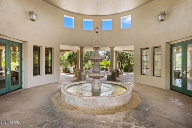 19550 N GRAYHAWK Drive 1086, Scottsdale, AZ 85255