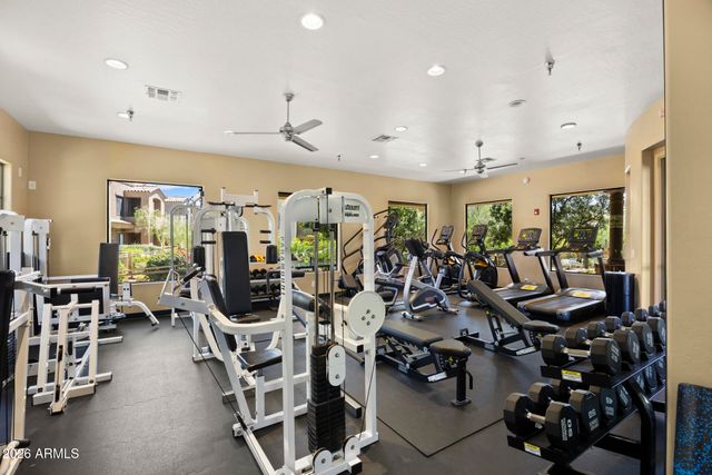 19550 N GRAYHAWK Drive 1086, Scottsdale, AZ 85255