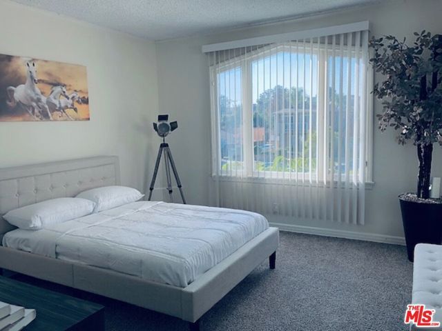 1610 Hauser Boulevard, Los Angeles, CA 90019