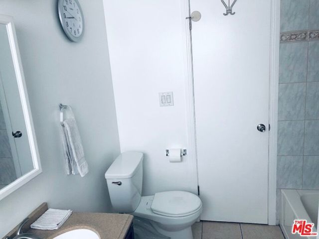 1610 Hauser Boulevard, Los Angeles, CA 90019
