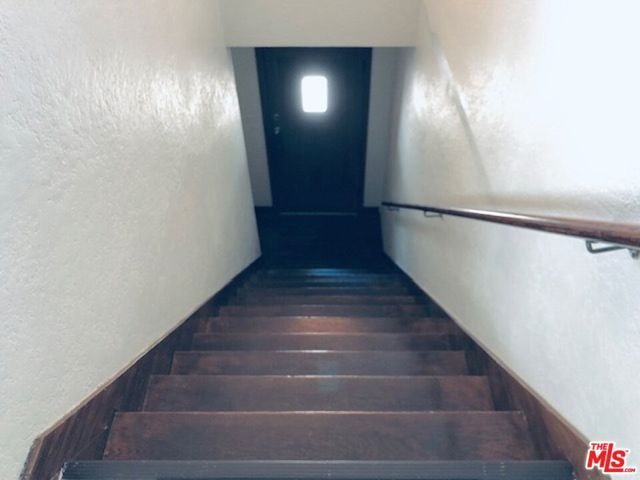 1610 Hauser Boulevard, Los Angeles, CA 90019