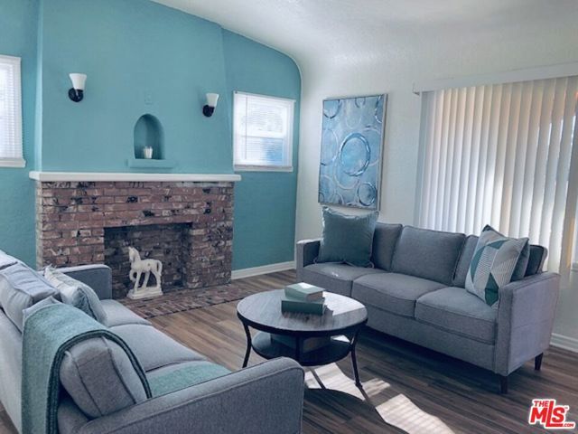1610 Hauser Boulevard, Los Angeles, CA 90019