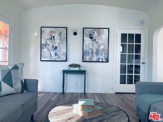 1610 Hauser Boulevard, Los Angeles, CA 90019