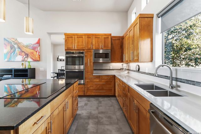 9802 Autumn Canyon, San Antonio, TX 78255