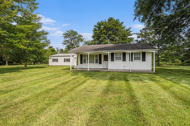 911 Dragon Shores Drive, Coldwater, MI 49036