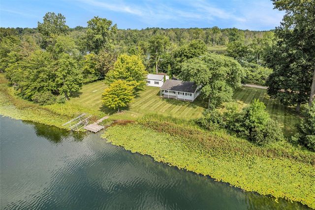 911 Dragon Shores Drive, Coldwater, MI 49036