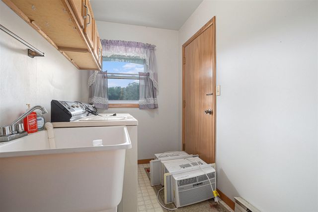 911 Dragon Shores Drive, Coldwater, MI 49036