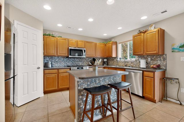 7904 Sierra Altos Place NW, Albuquerque, NM 87104