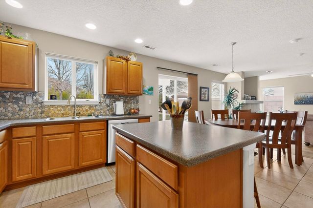 7904 Sierra Altos Place NW, Albuquerque, NM 87104