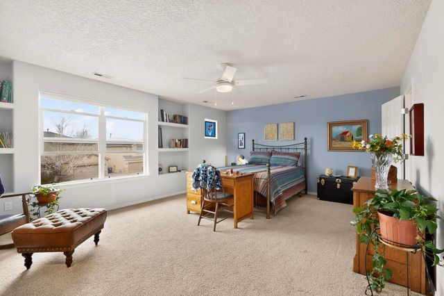 7904 Sierra Altos Place NW, Albuquerque, NM 87104