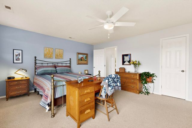 7904 Sierra Altos Place NW, Albuquerque, NM 87104