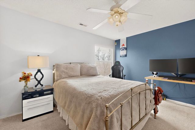 7904 Sierra Altos Place NW, Albuquerque, NM 87104