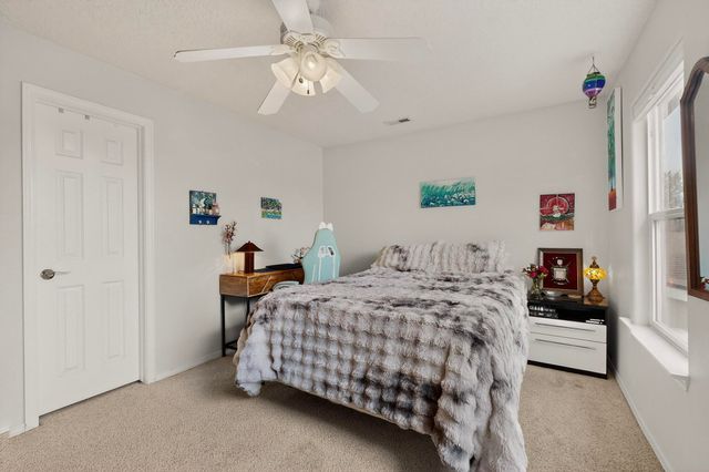 7904 Sierra Altos Place NW, Albuquerque, NM 87104