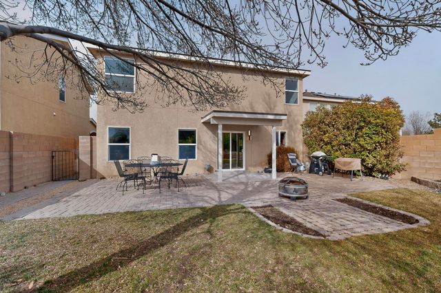 7904 Sierra Altos Place NW, Albuquerque, NM 87104