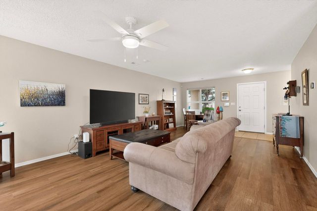 7904 Sierra Altos Place NW, Albuquerque, NM 87104