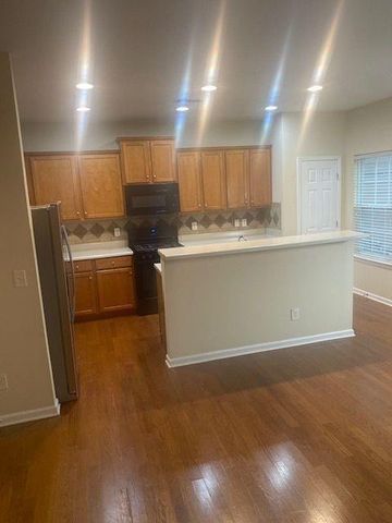6300 Suttles Drive SW, Atlanta, GA 30331