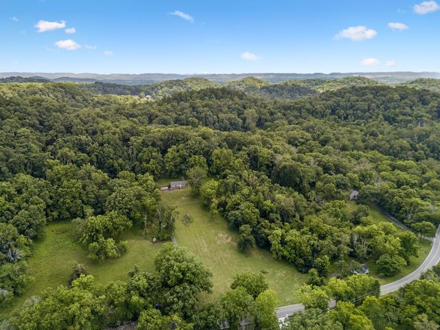 2268 N Berrys Chapel Rd, Franklin, TN 37069