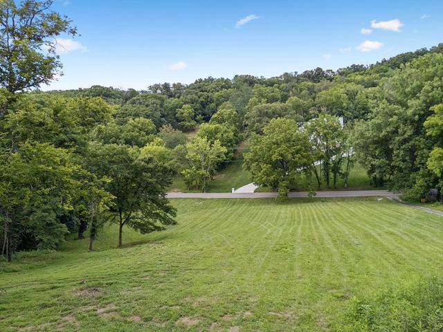 2268 N Berrys Chapel Rd, Franklin, TN 37069