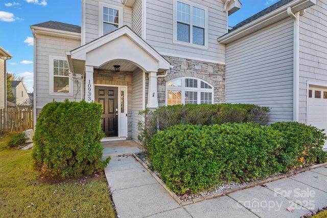 10933 Sedgemoor Lane, Charlotte, NC 28277