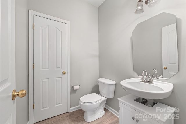 10933 Sedgemoor Lane, Charlotte, NC 28277