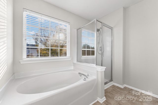 10933 Sedgemoor Lane, Charlotte, NC 28277