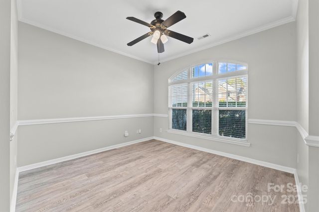 10933 Sedgemoor Lane, Charlotte, NC 28277