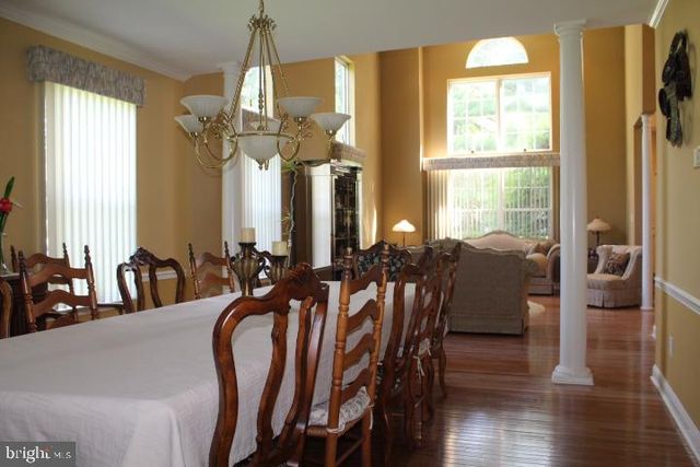 1 GARTON CT, Sewell, NJ 08080