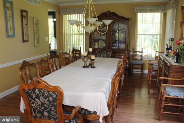 1 GARTON CT, Sewell, NJ 08080