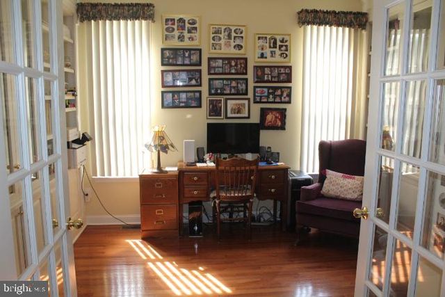 1 GARTON CT, Sewell, NJ 08080