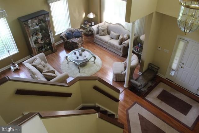 1 GARTON CT, Sewell, NJ 08080