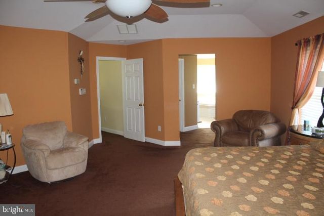 1 GARTON CT, Sewell, NJ 08080