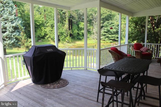 1 GARTON CT, Sewell, NJ 08080