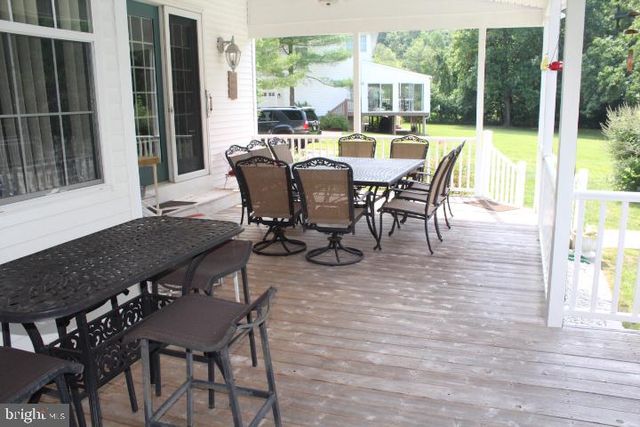 1 GARTON CT, Sewell, NJ 08080