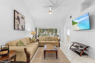 760 Wiggins Lake DR 206, Naples, FL 34110
