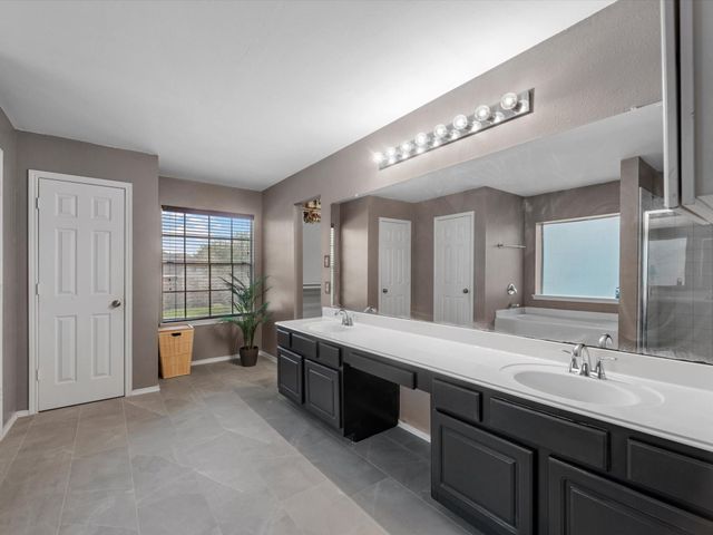 9238 Wichita Drive, La Porte, TX 77571