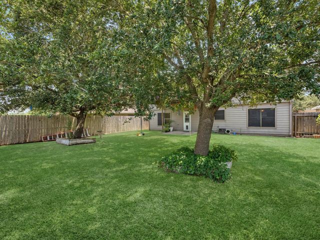 9238 Wichita Drive, La Porte, TX 77571