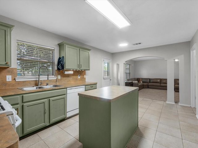 9238 Wichita Drive, La Porte, TX 77571
