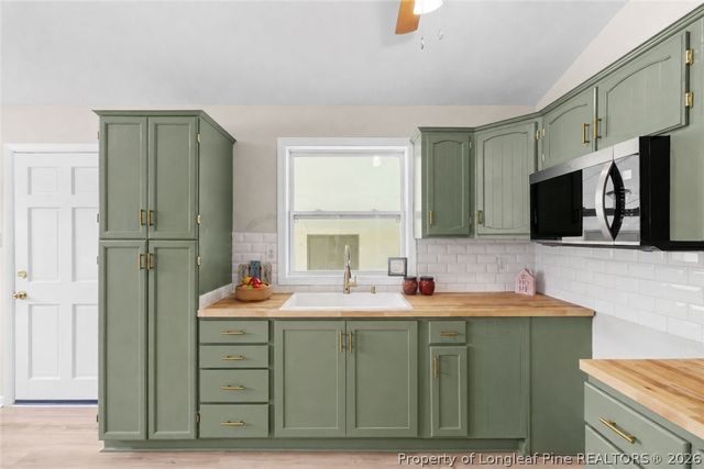 434 Lynhurst Drive, Fayetteville, NC 28314