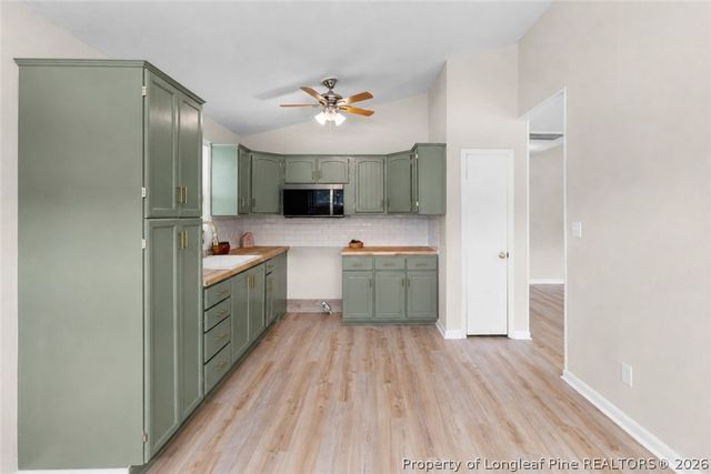 434 Lynhurst Drive, Fayetteville, NC 28314