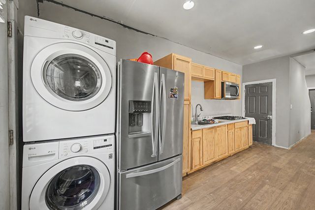 848 N Lawler Avenue, Chicago, IL 60651