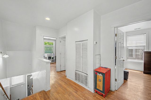 848 N Lawler Avenue, Chicago, IL 60651