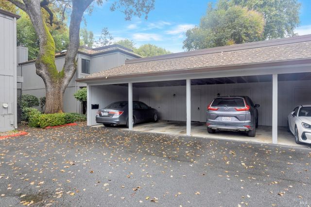 1432 Elm Dr, Novato, CA 94945