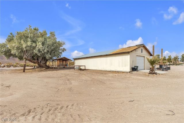 2253 North Saddleback Drive, Amargosa Valley, NV 89020